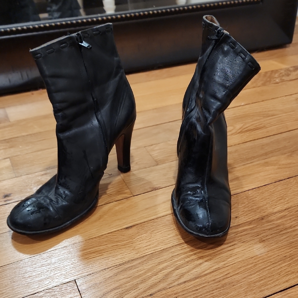 Elegant Black Women's Boots